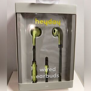 New heyday wired earbuds in green